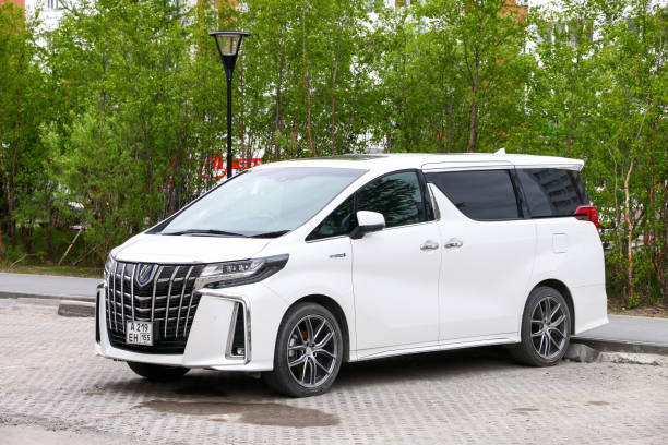 7 Seater Hybrid Cars in India: Complete Guide for Families